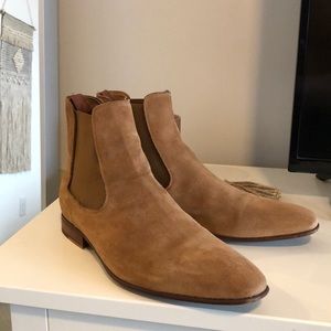 Men’s Suede Chelsea Boots